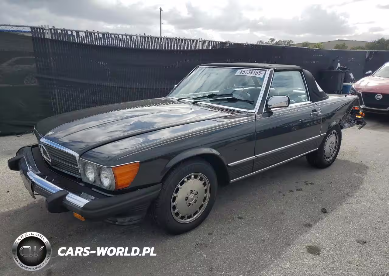 MERCEDES-BENZ