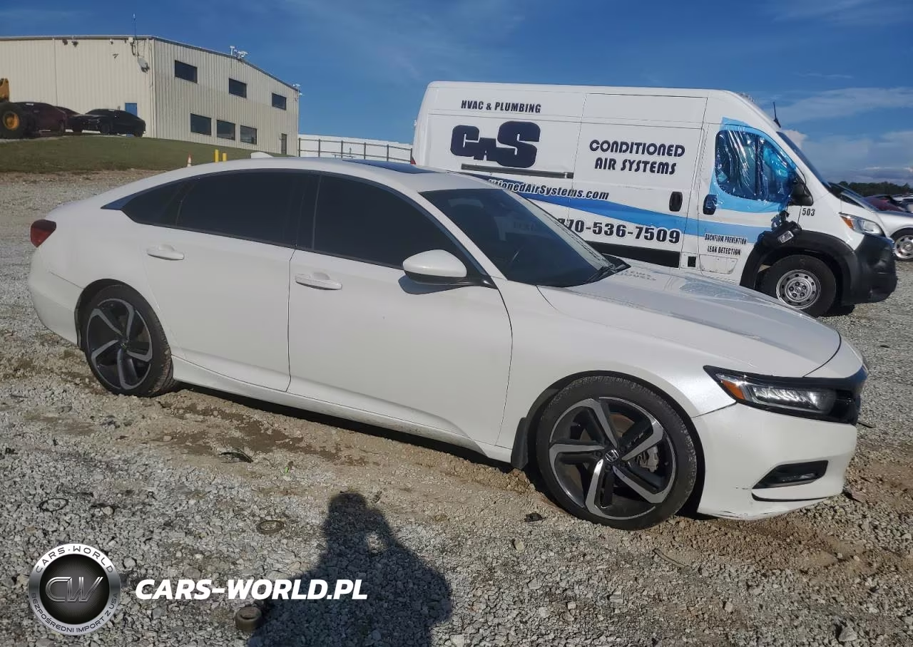 2018 Honda Accord Sport VIN:1HGCV2F34JA002861 - 4