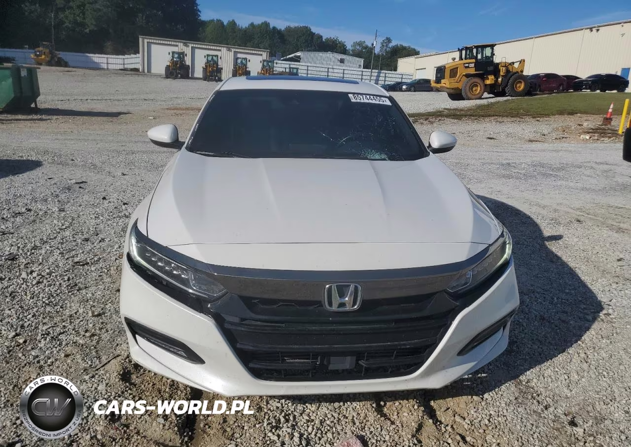2018 Honda Accord Sport VIN:1HGCV2F34JA002861 - 5