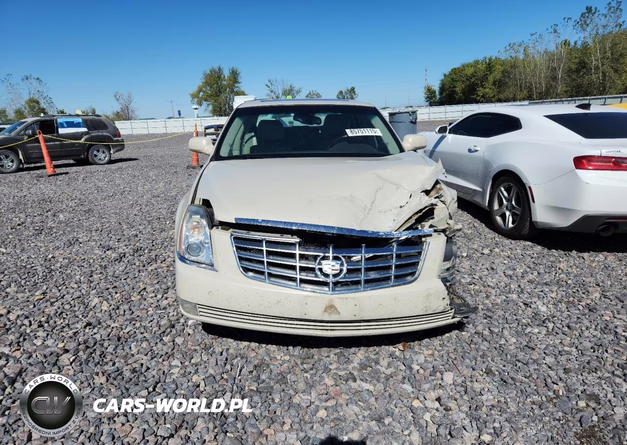 2010 Cadillac Dts Luxury Collection VIN:1G6KD5EY5AU112301 - 5