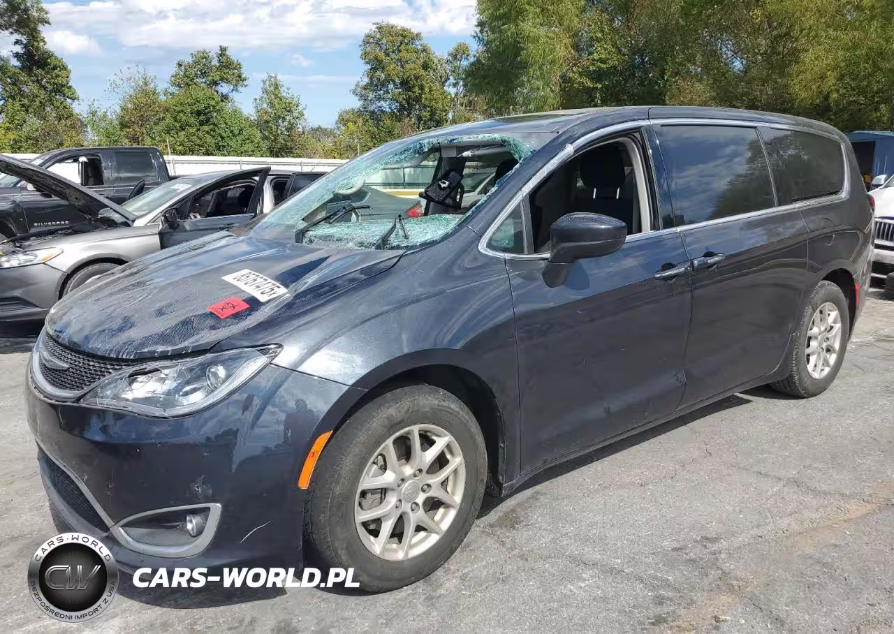 2020 Chrysler Pacifica Touring