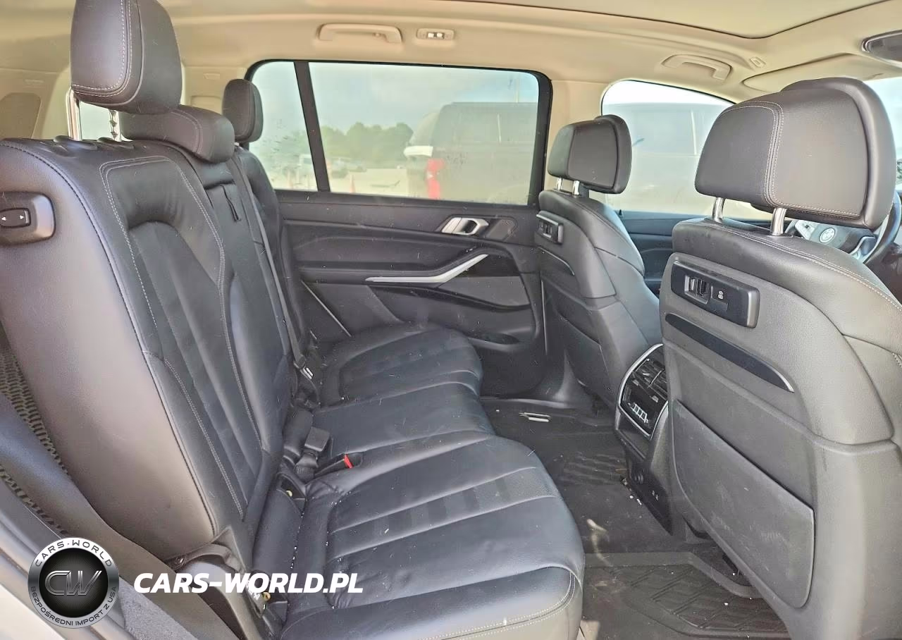 2019 BMW X7 xDrive50I VIN:5UXCX4C55KLS36313 - 10