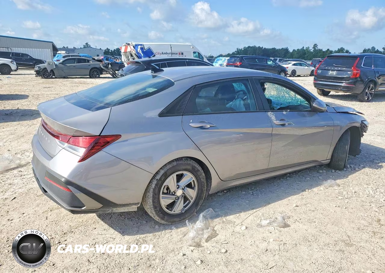 2025 Hyundai Elantra Se VIN:KMHLL4DG5SU041007 - 3