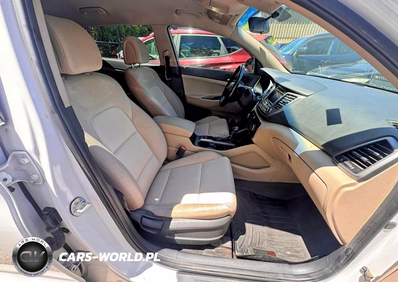 2017 Hyundai Tucson Sport VIN:KM8J3CA27HU466795 - 5