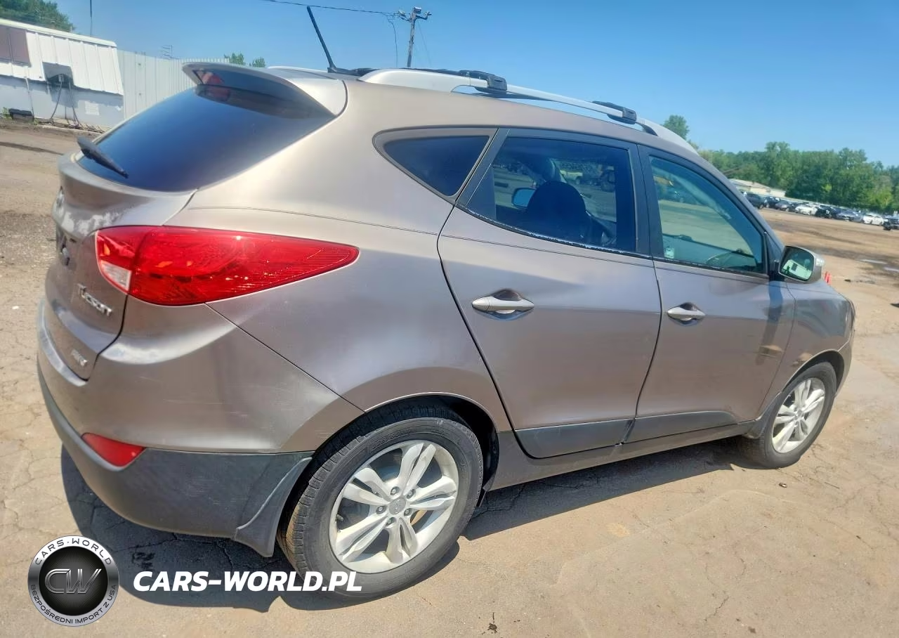 2012 Hyundai Tucson Gls VIN:KM8JUCAC4CU394923 - 3