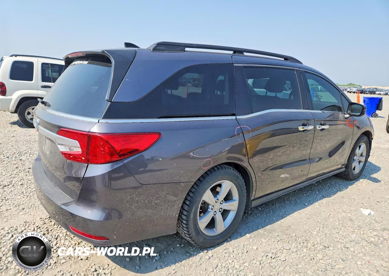 2018 Honda Odyssey Ex VIN:5FNRL6H51JB102931 - 3