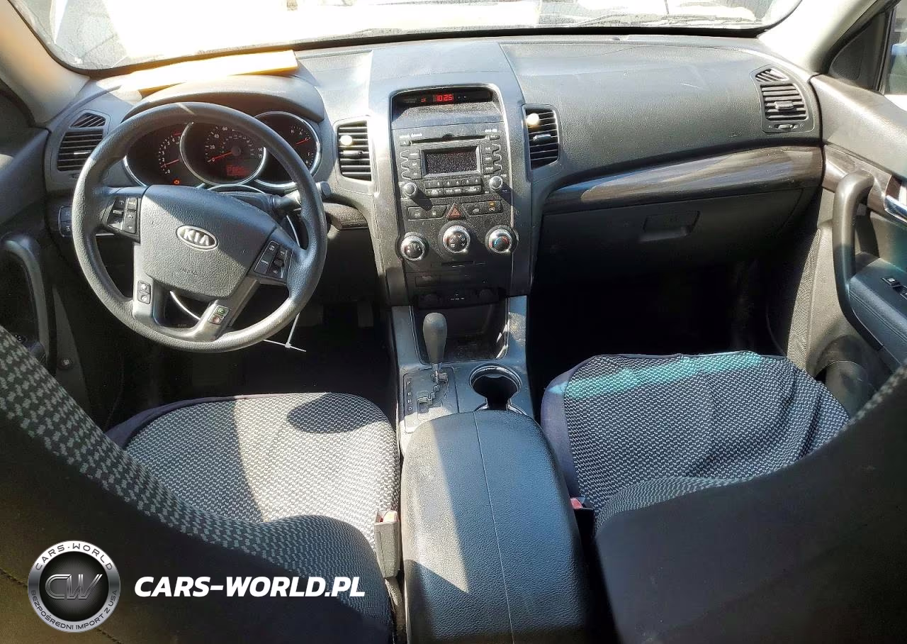 2011 Kia Sorento Lx VIN:5XYKTCA16BG007864 - 8