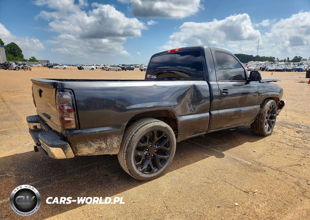2003 Chevrolet Silverado C1500 VIN:1GCEC14X53Z214699 - 3