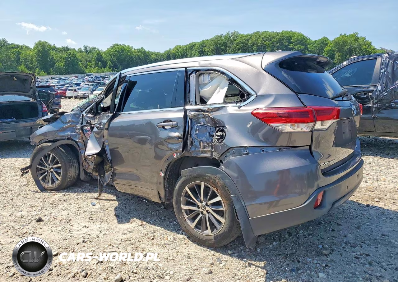 2017 Toyota Highlander Xle VIN:5TDJZRFH8HS468689 - 2