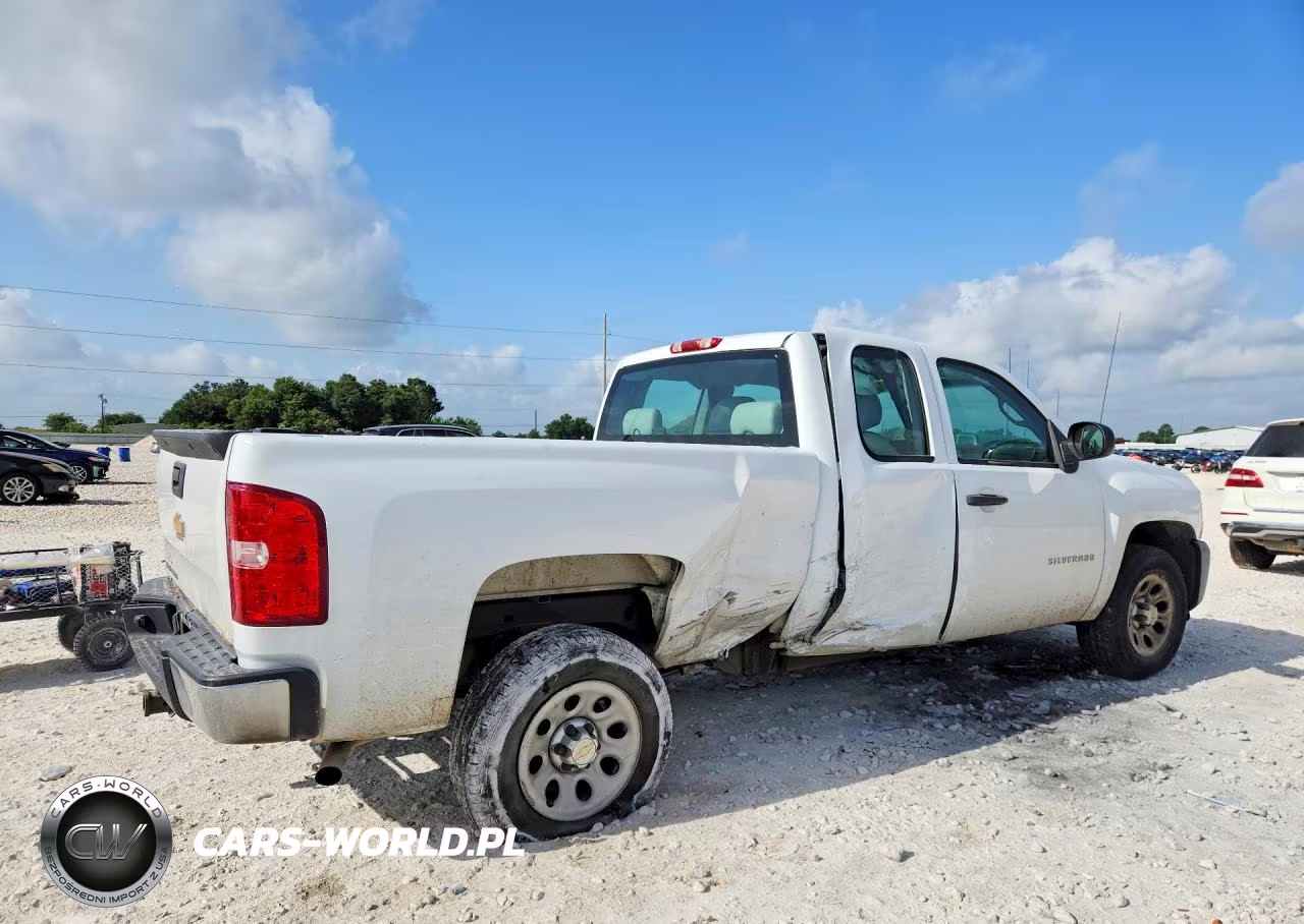 2012 Chevrolet Silverado C1500 VIN:1GCRCPEX1CZ189240 - 3