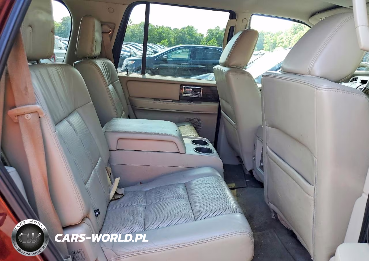 2010 Lincoln Navigator VIN:5LMJJ2J51AEJ07580 - 11