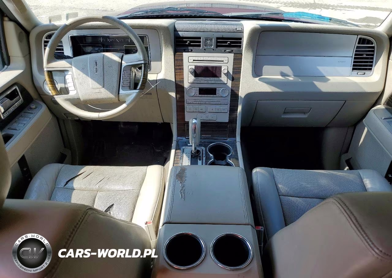 2010 Lincoln Navigator VIN:5LMJJ2J51AEJ07580 - 8