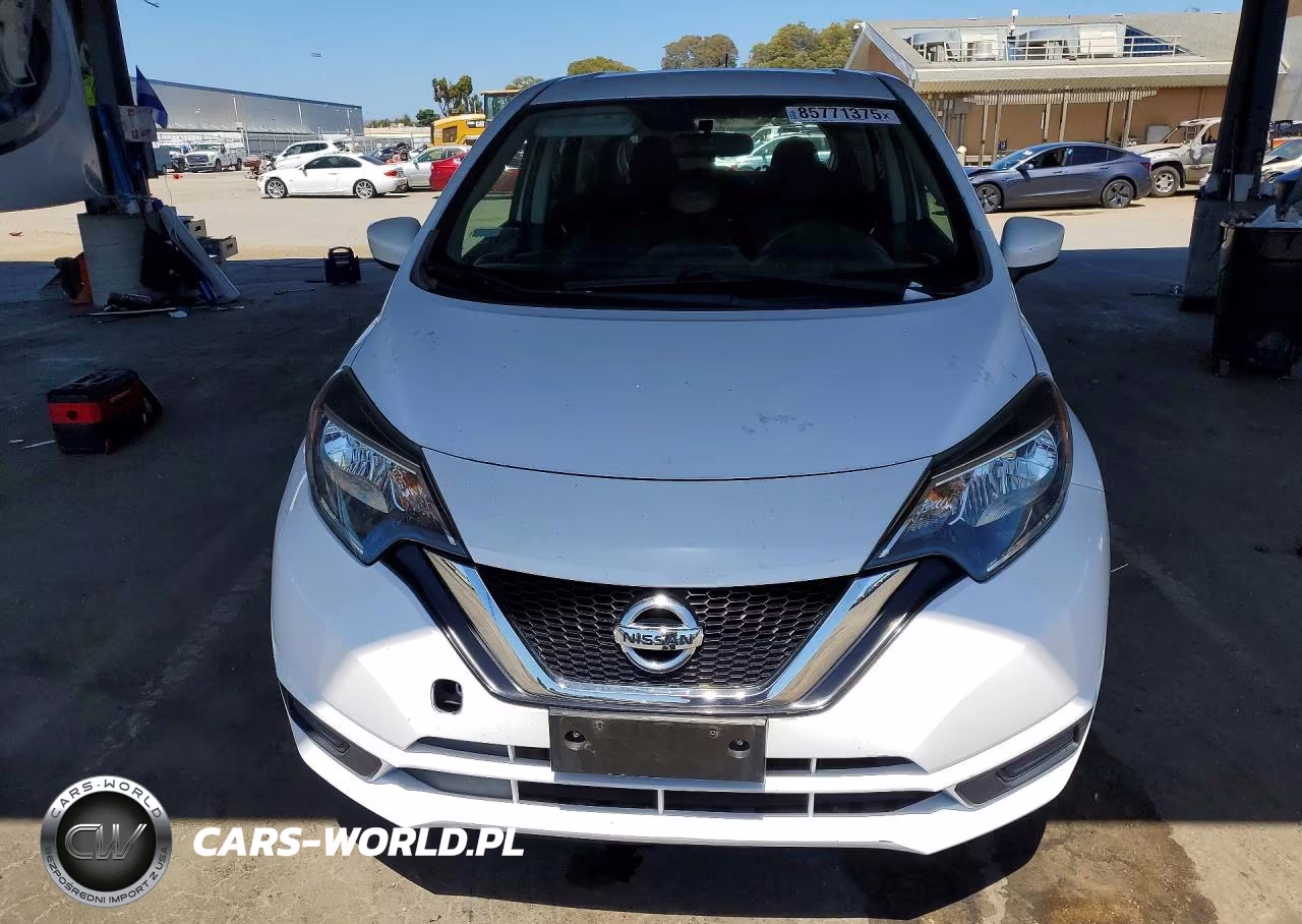 2018 Nissan Versa Note S VIN:3N1CE2CP6JL356981 - 5