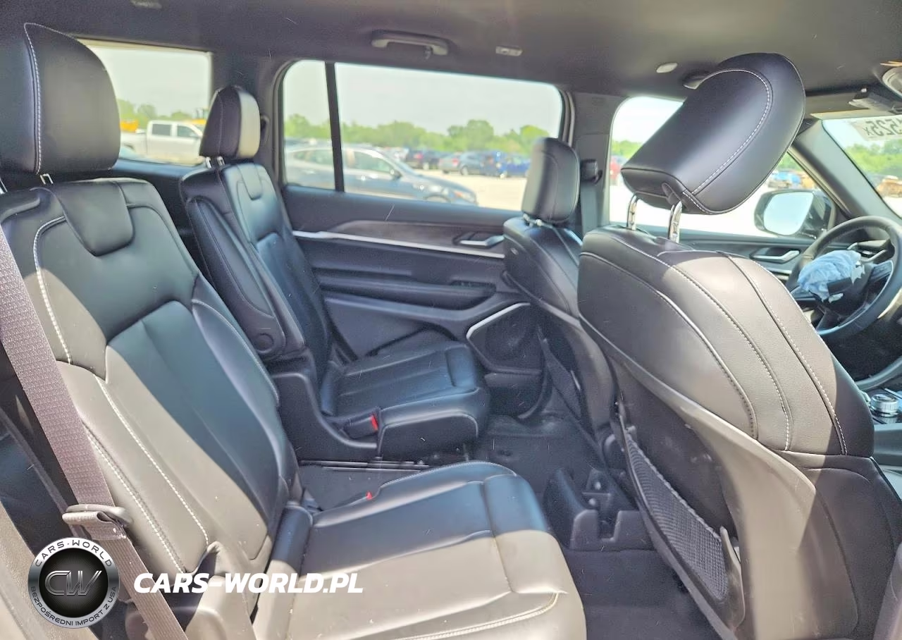 2025 Jeep Grand Cherokee L Limited VIN:1C4RJKBG2S8755066 - 11