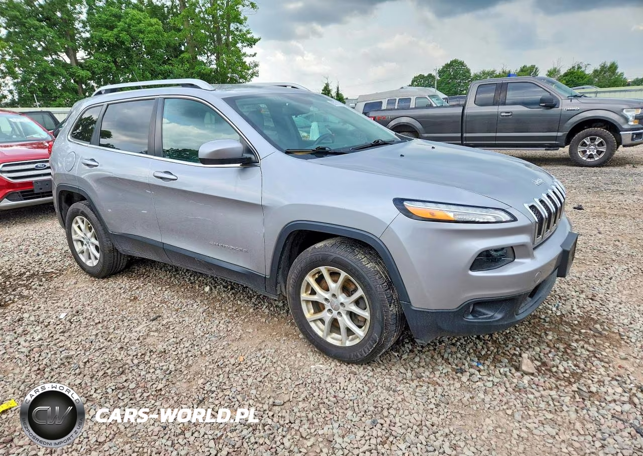 2014 Jeep Cherokee Latitude VIN:1C4PJMCS9EW175366 - 4