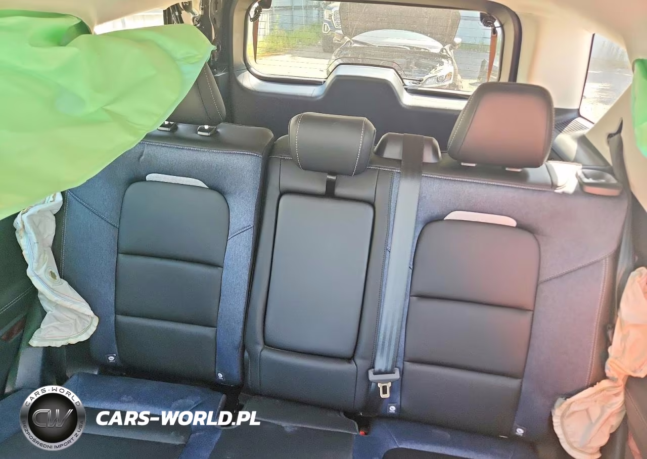 2025 Ford Bronco Sport Outer Banks VIN:3FMCR9CN4SRF65638 - 10