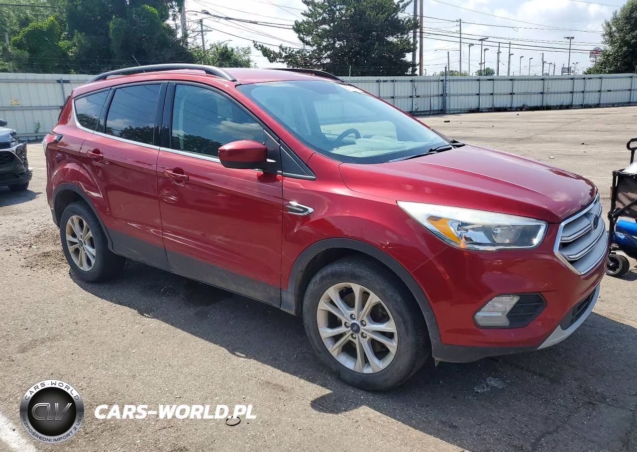 2018 Ford Escape Se VIN:1FMCU9GD3JUC33598 - 4