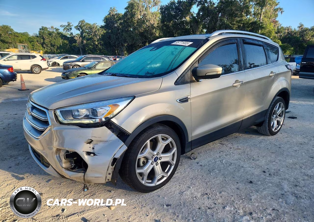 2017 Ford Escape Titanium – zdjęcie 1 z 14