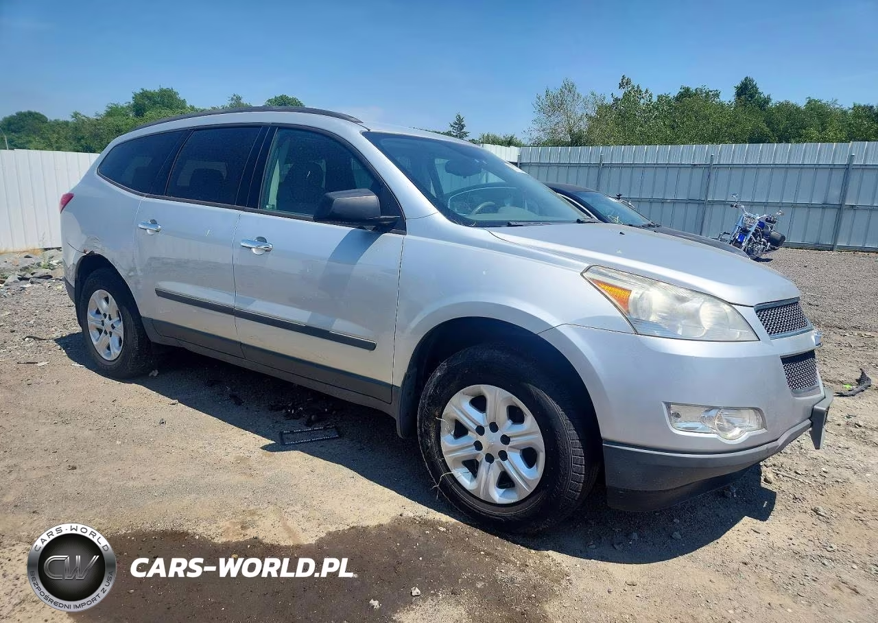 2010 Chevrolet Traverse Ls VIN:1GNLVEED8AJ255196 - 4
