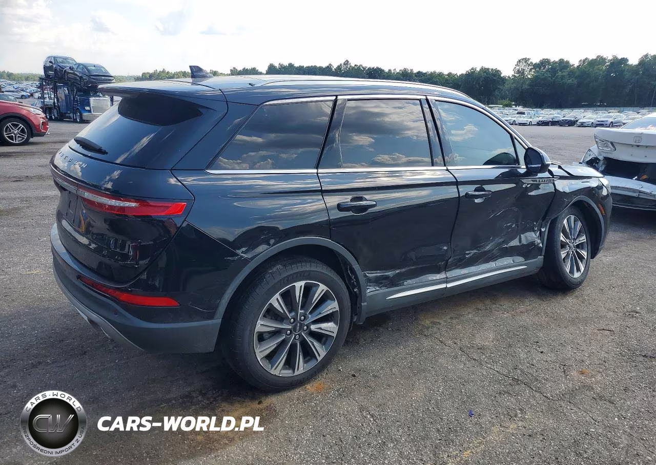 2020 Lincoln Corsair Reserve VIN:5LMCJ2C9XLUL27737 - 3