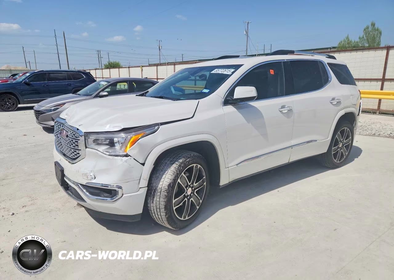 2018 GMC Acadia Denali – zdjęcie 1 z 12