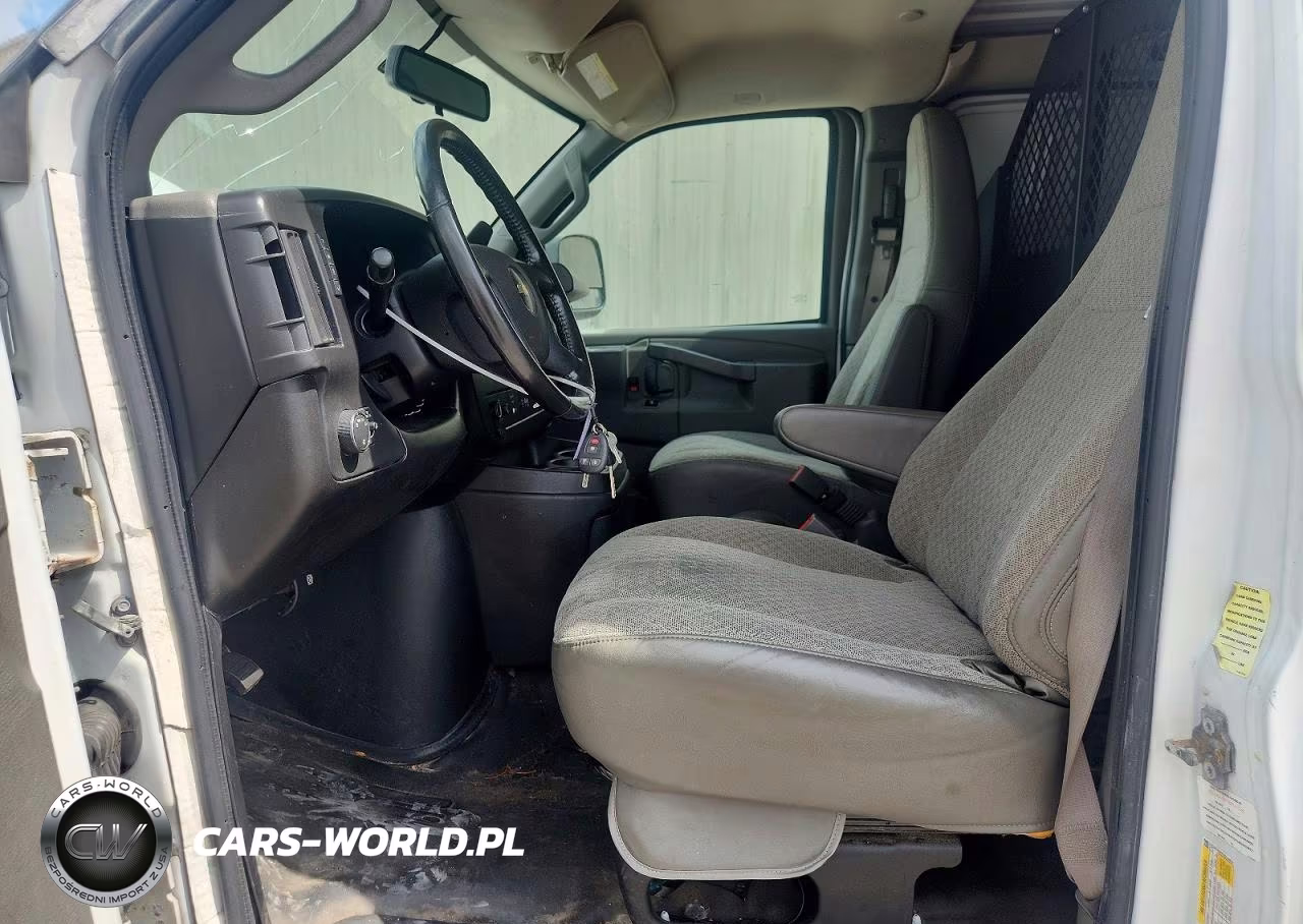 2022 Chevrolet Express G2500 VIN:1GCWGAFP5N1146637 - 7