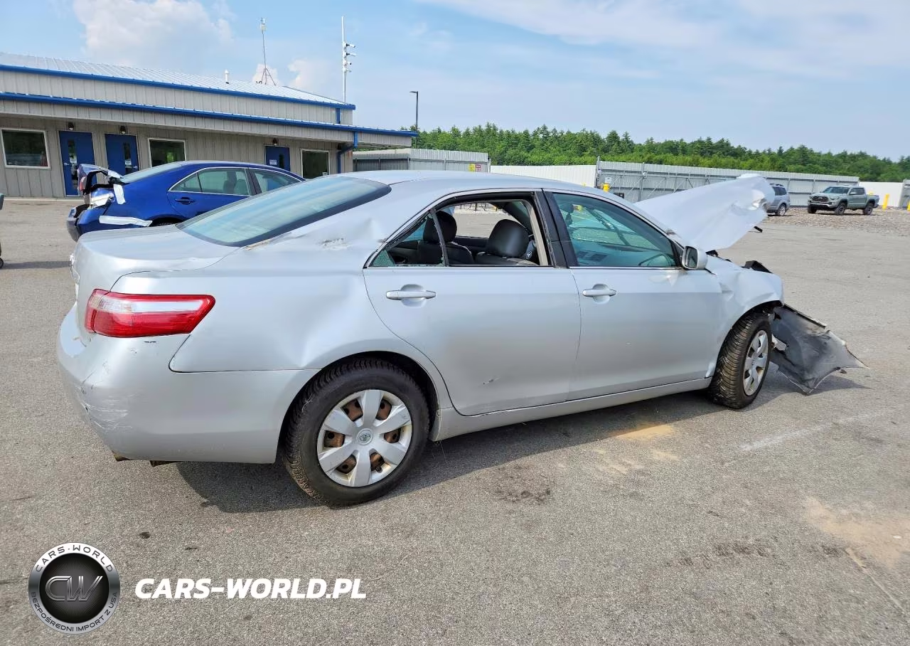 2007 Toyota Camry Le VIN:4T1BE46K27U631180 - 3