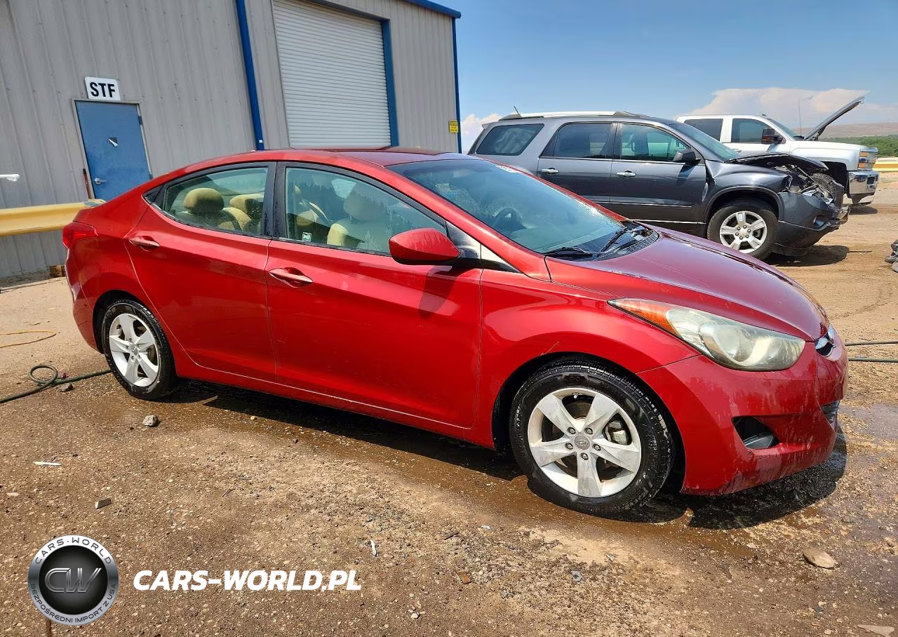 2013 Hyundai Elantra Gls VIN:5NPDH4AE9DH405780 - 4