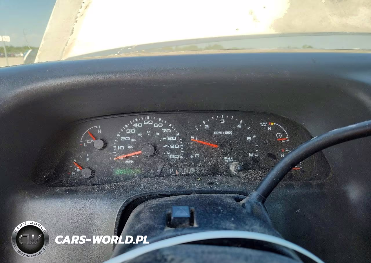 2003 Ford F250 Super Duty VIN:3FTNF20L33MB24887 - 9
