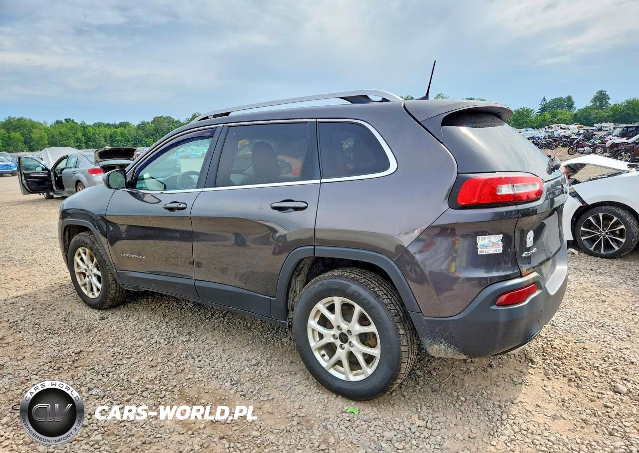 2016 Jeep Cherokee Latitude VIN:1C4PJMCS2GW170349 - 2