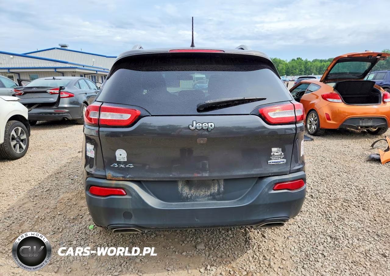 2016 Jeep Cherokee Latitude VIN:1C4PJMCS2GW170349 - 6