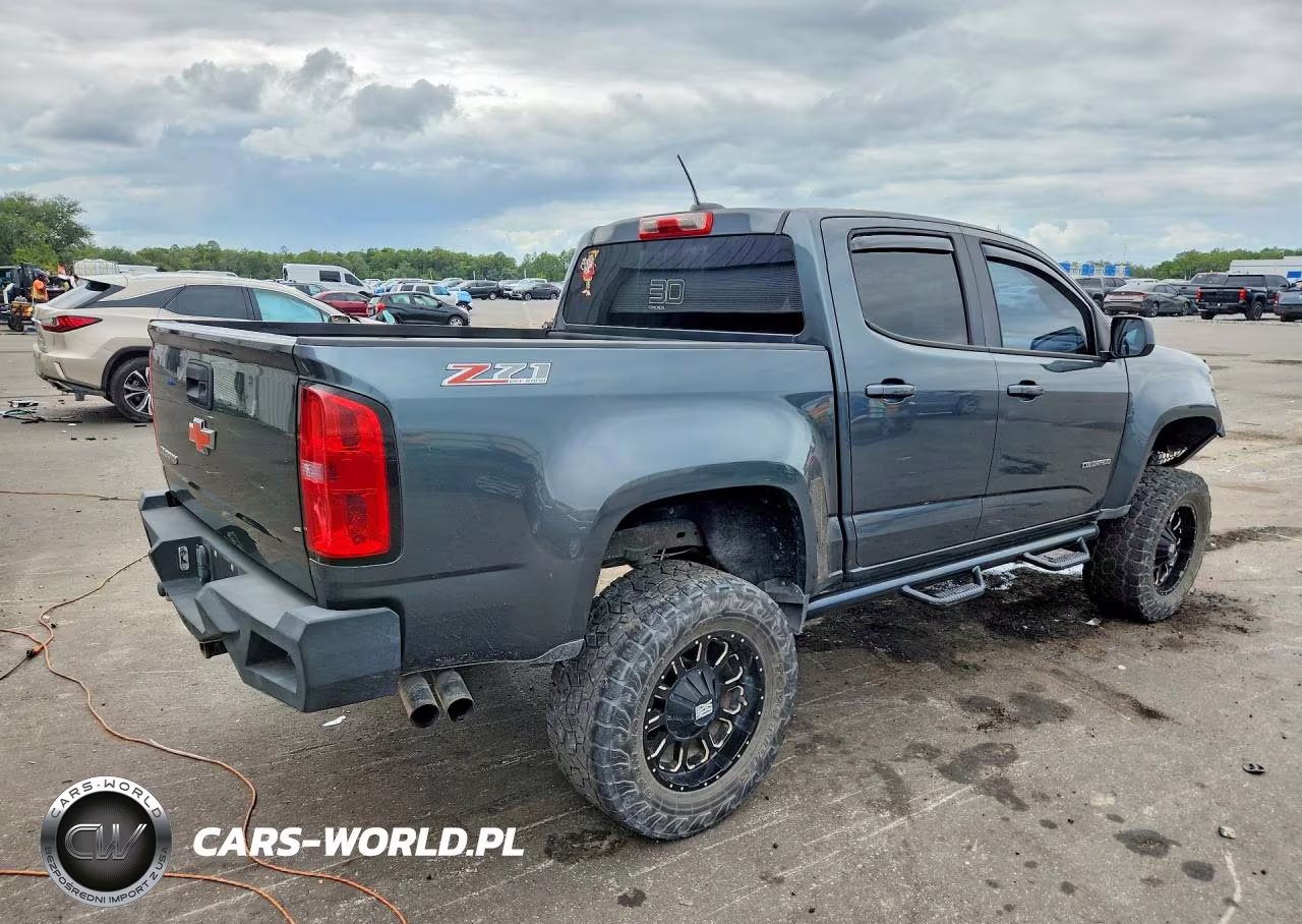 2015 Chevrolet Colorado Z71 VIN:1GCGTCE35F1126075 - 3