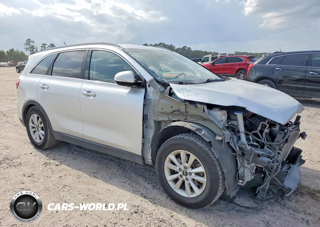 2020 Kia Sorento Lx VIN:5XYPG4A38LG660425 - 4