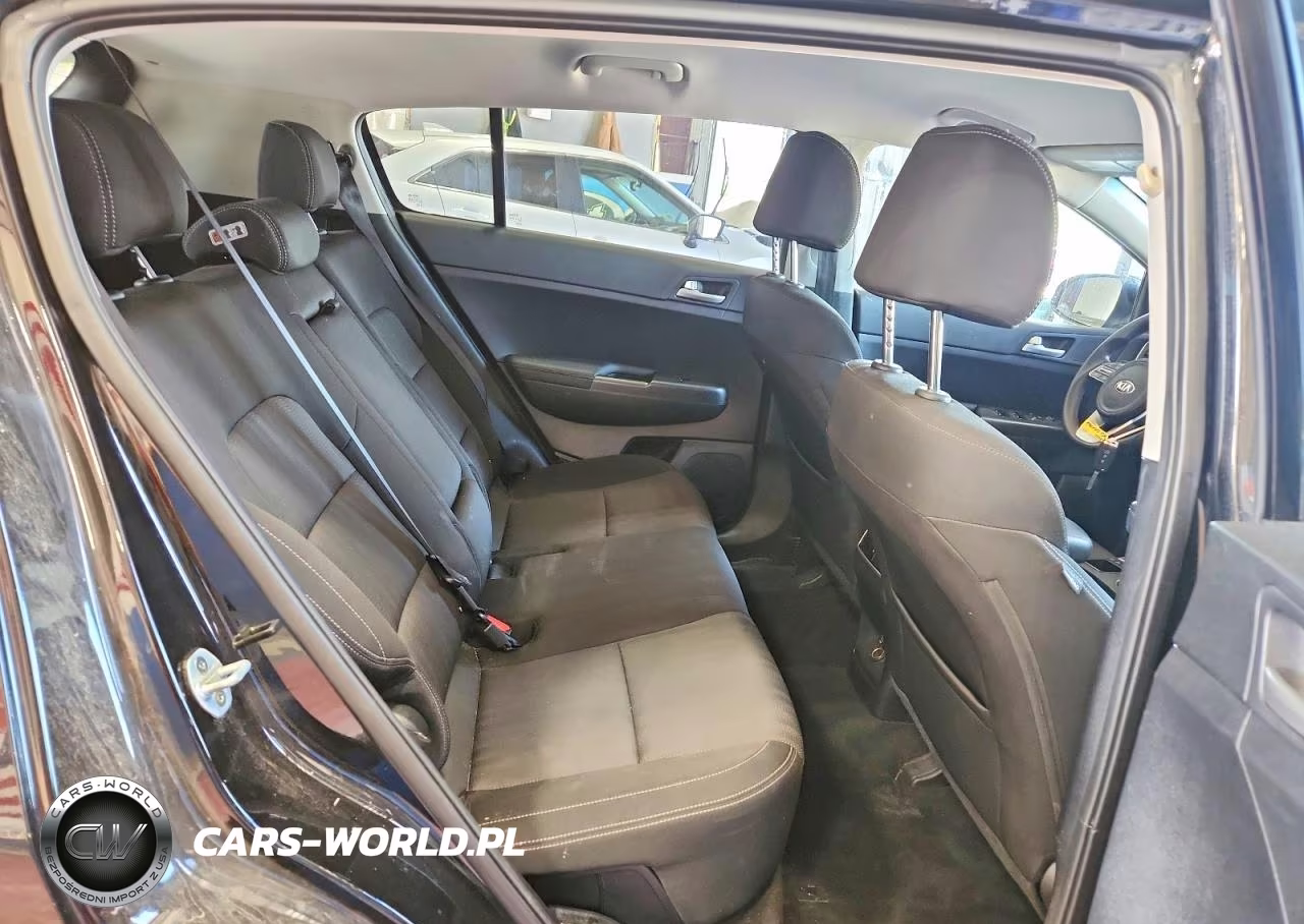 2020 Kia Sportage Lx VIN:KNDPMCAC5L7670765 - 11