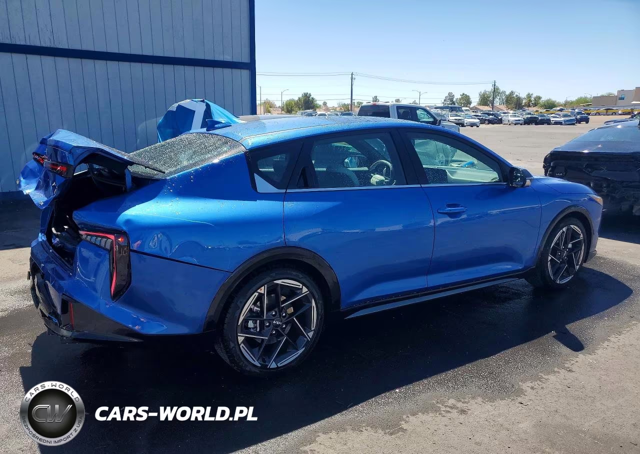 2026 Kia K4 Gt Line VIN:3KPFW4DE6TE282050 - 3