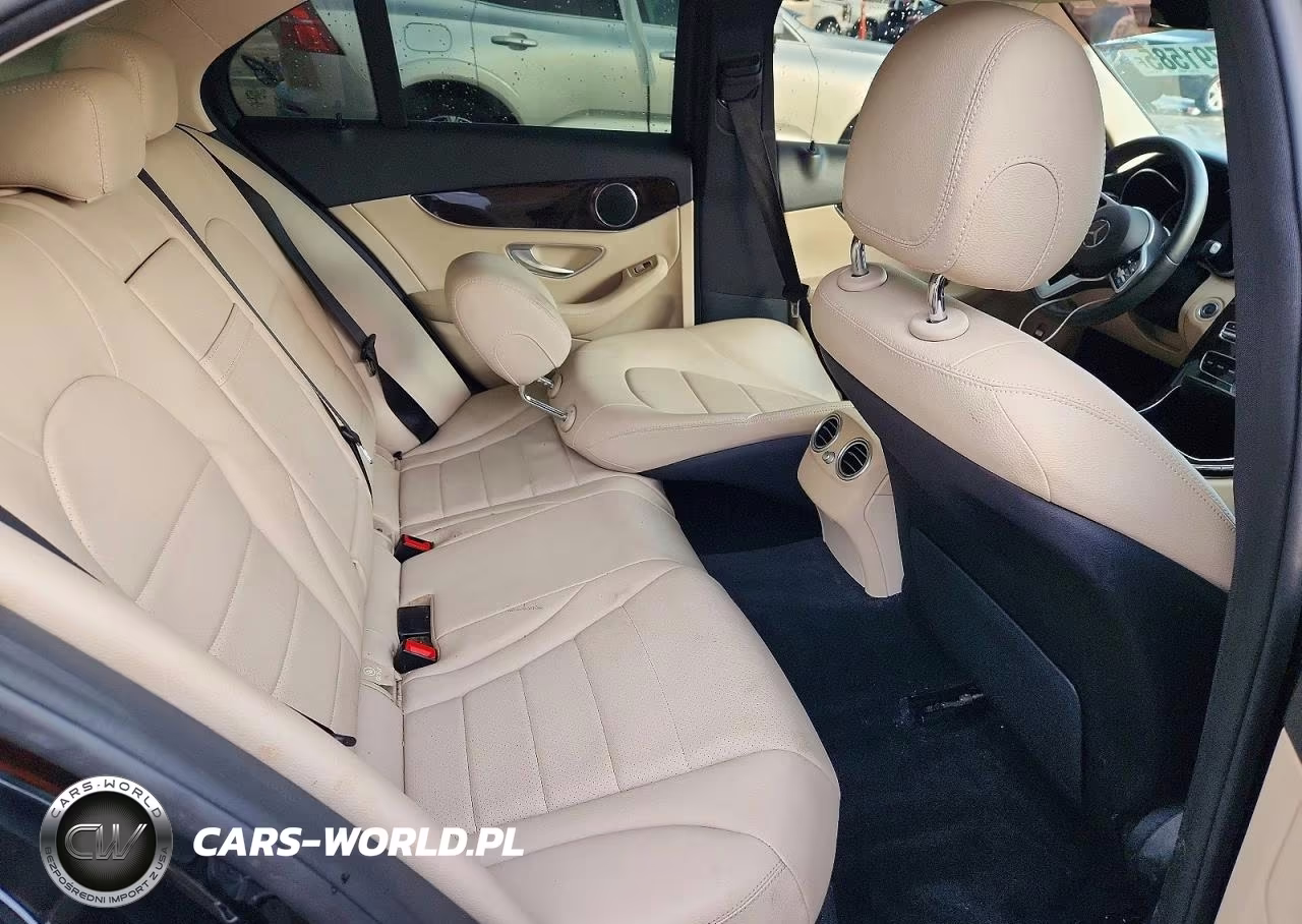 2019 Mercedes-Benz C 300 VIN:55SWF8DBXKU318102 - 10