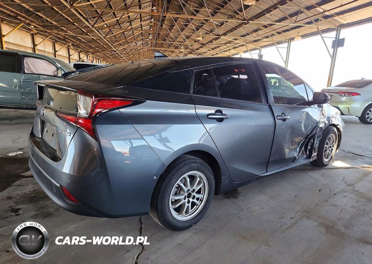 2019 Toyota Prius Le Awd-E VIN:JTDL9RFU1K3002147 - 3