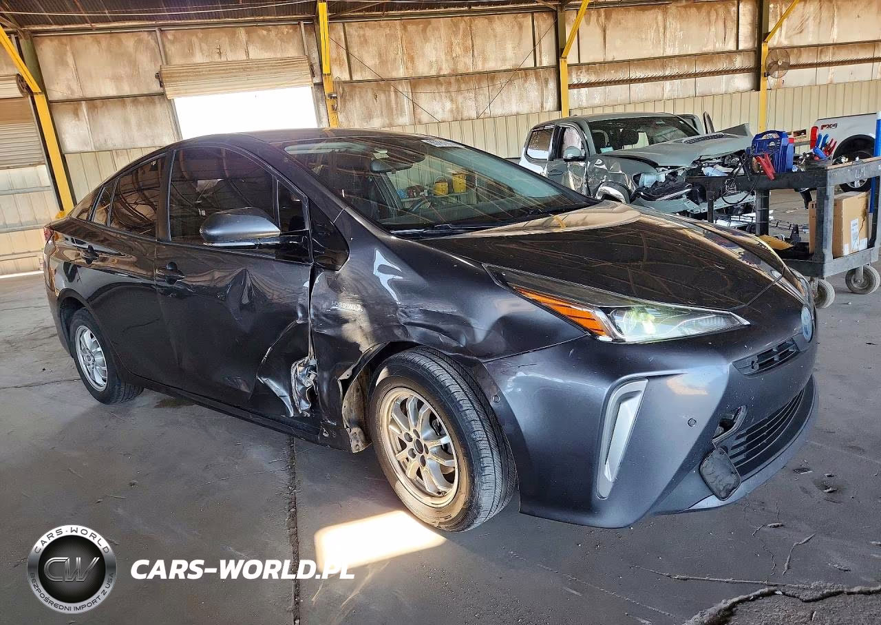 2019 Toyota Prius Le Awd-E VIN:JTDL9RFU1K3002147 - 4