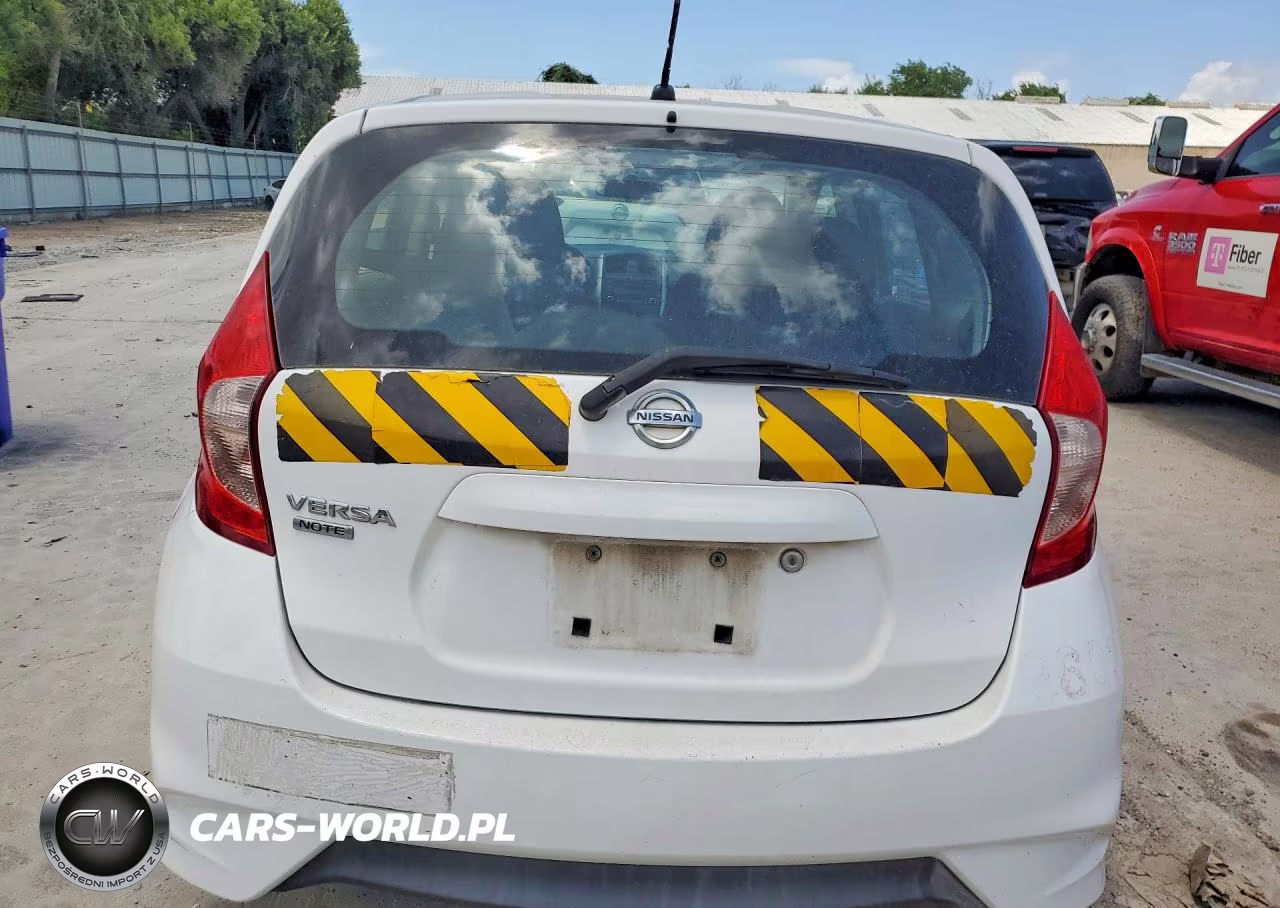 2017 Nissan Versa Note S Plus VIN:3N1CE2CP8HL367197 - 6