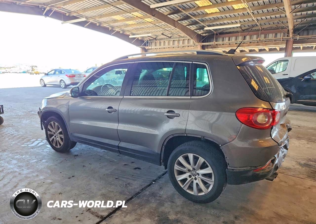 2009 Volkswagen Tiguan VIN:WVGAV75N29W000512 - 2