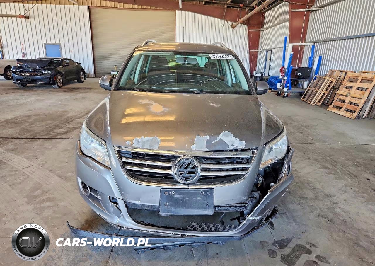 2009 Volkswagen Tiguan VIN:WVGAV75N29W000512 - 5