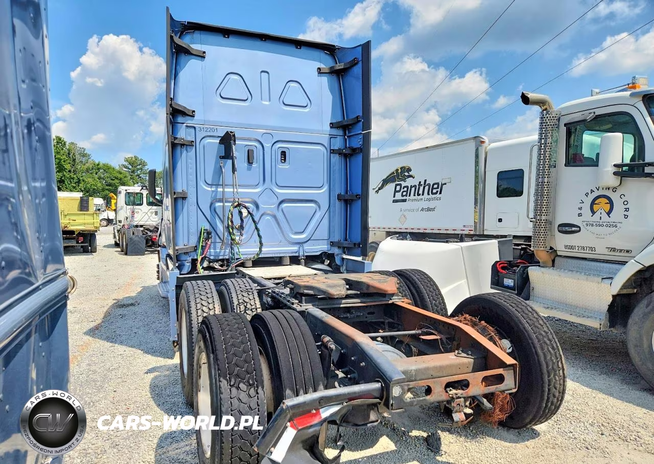 2022 Freightliner Cascadia 126 Semi Truck VIN:3AKJHHDR7NSNX7762 - 3