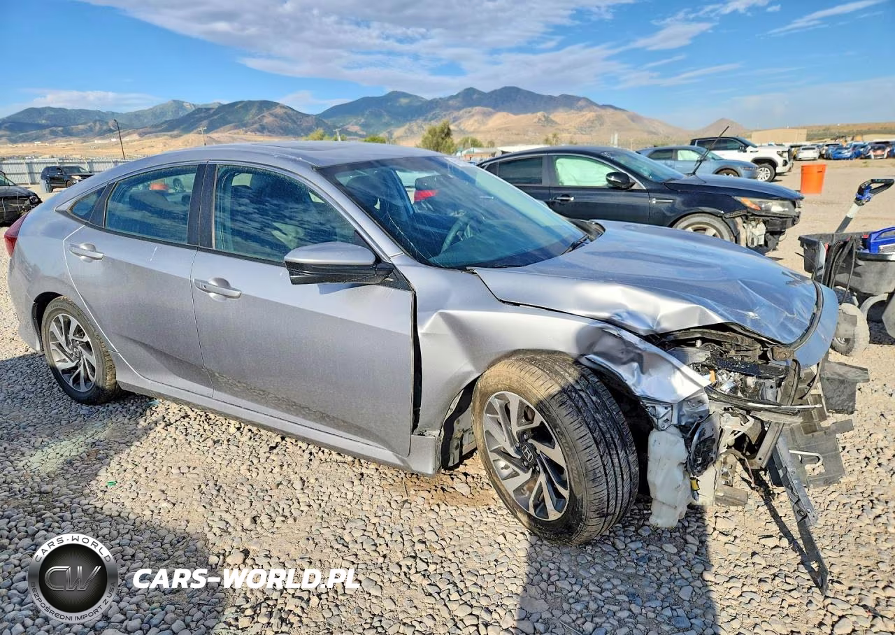 2018 Honda Civic Ex VIN:2HGFC2F72JH602821 - 4