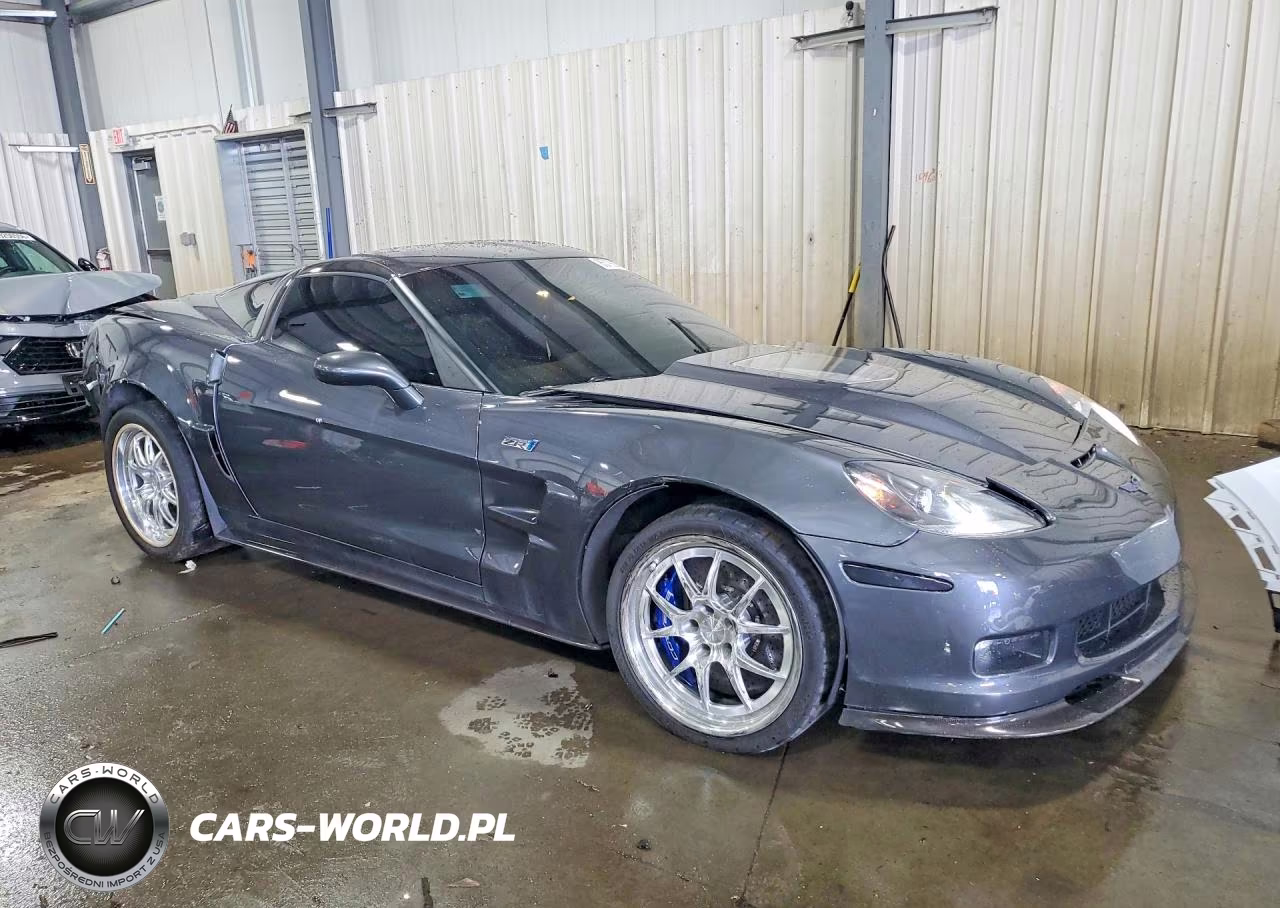 2010 Chevrolet Corvette Zr-1 VIN:1G1YN2DT6A5800707 - 4