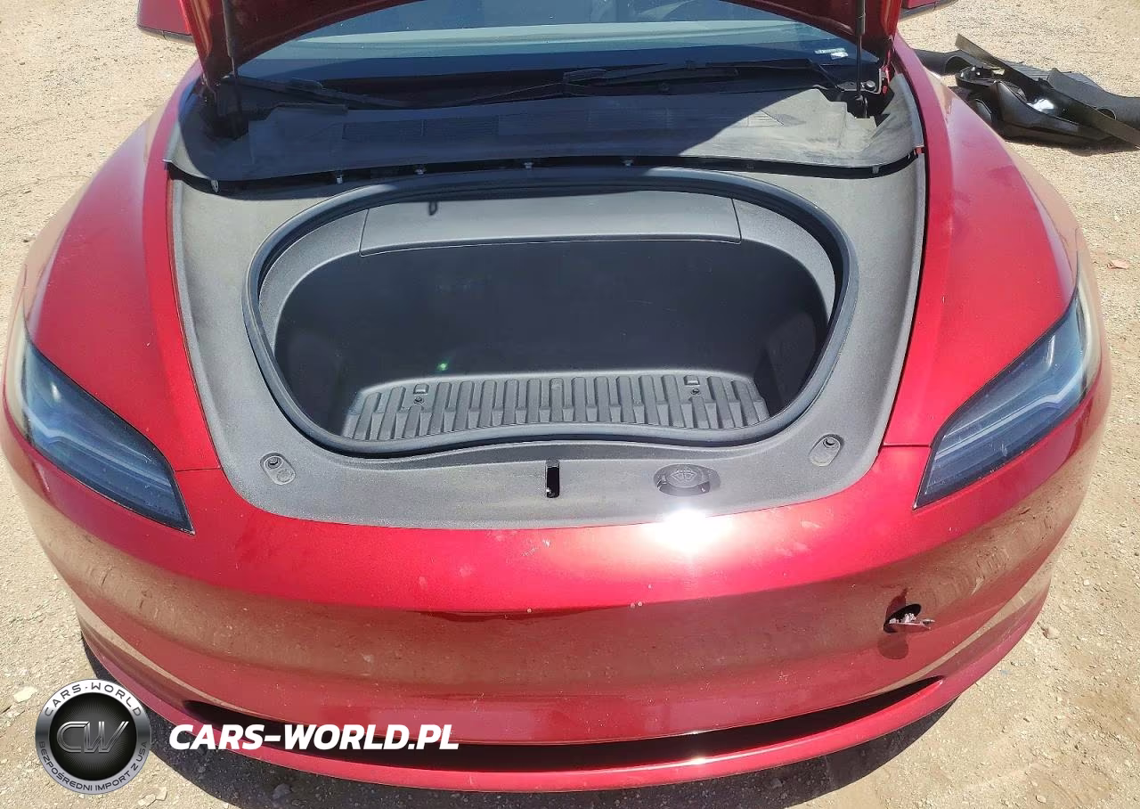 2024 Tesla Model 3 VIN:5YJ3E1EB1RF770835 - 11