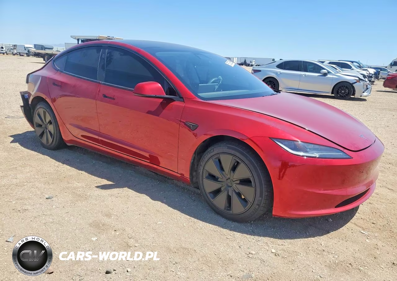 2024 Tesla Model 3 VIN:5YJ3E1EB1RF770835 - 4