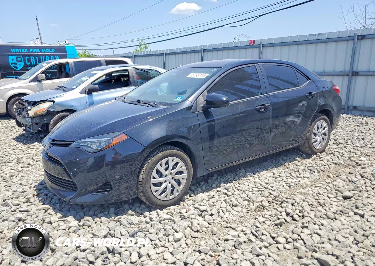2018 Toyota Corolla Le – zdjęcie 1 z 12