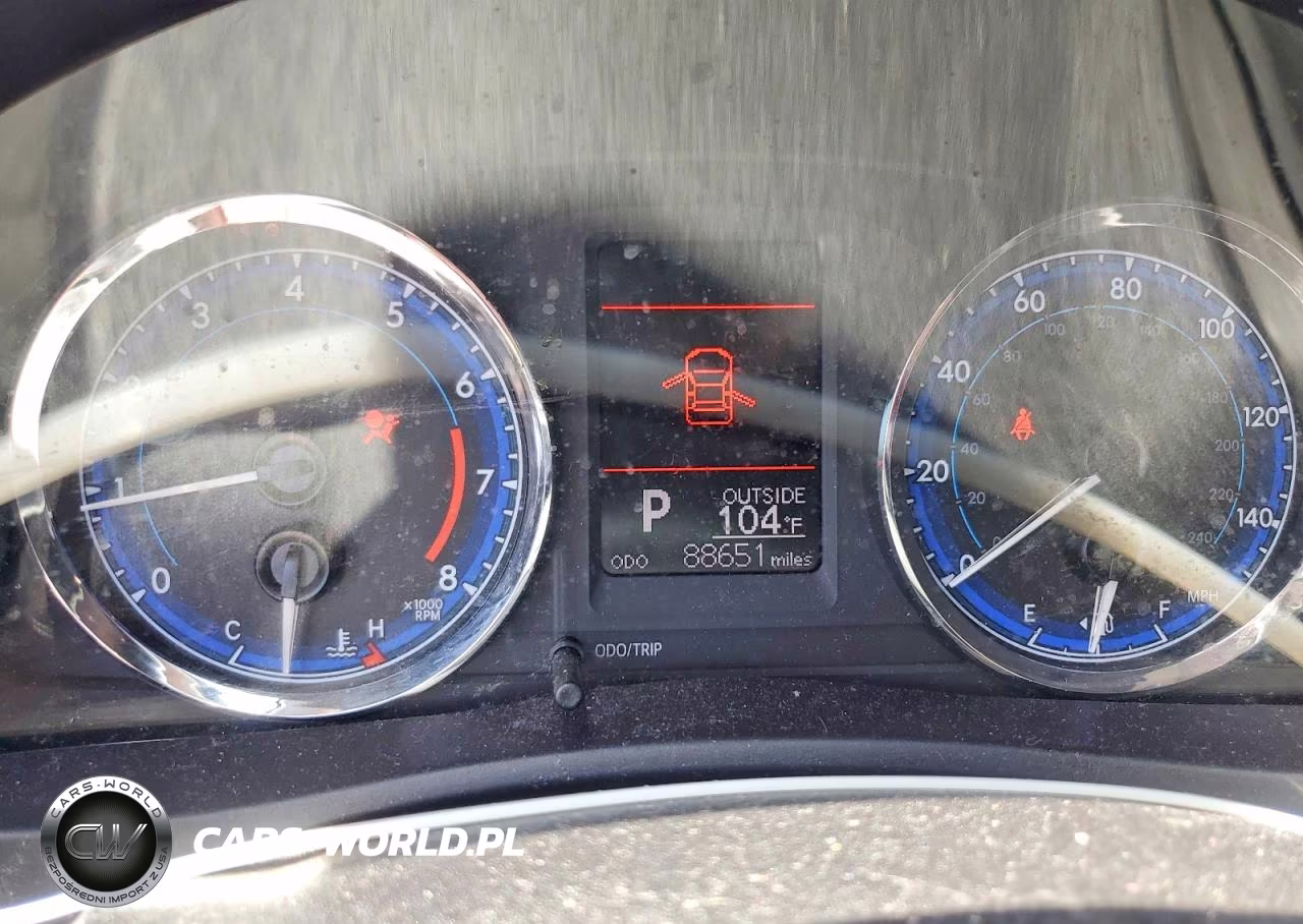 2018 Toyota Corolla Le VIN:5YFBURHE3JP756267 - 9
