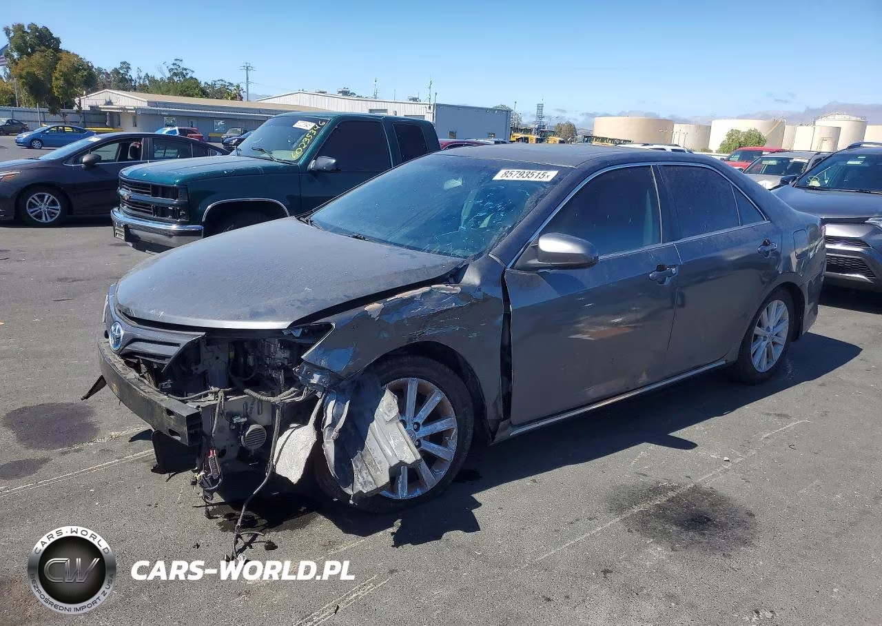 2012 Toyota Camry Hybrid Le – zdjęcie 1 z 12