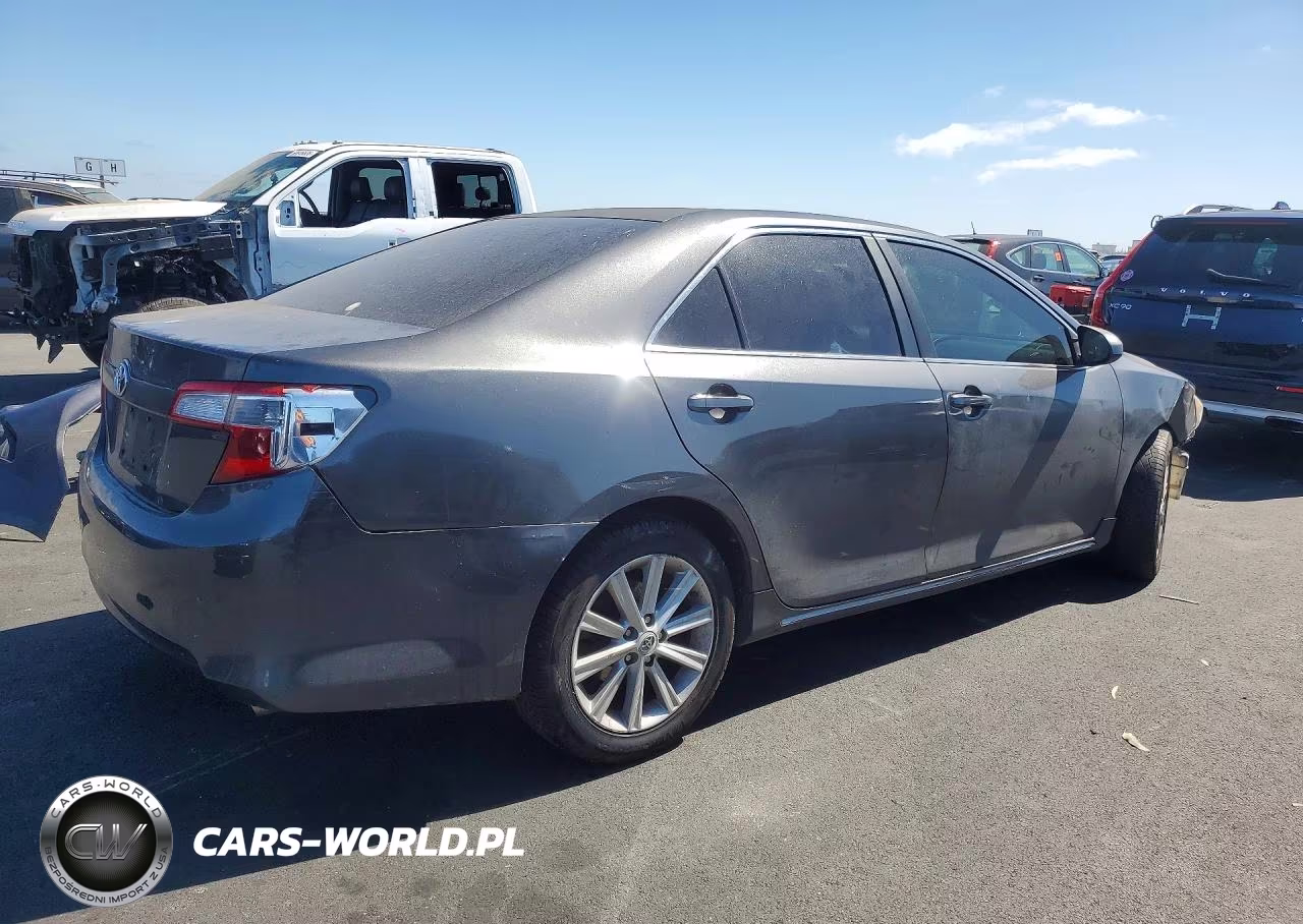 2012 Toyota Camry Hybrid Le VIN:4T1BD1FK7CU021786 - 3